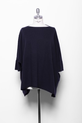 Light and Oversize Short Sleeve Sweater